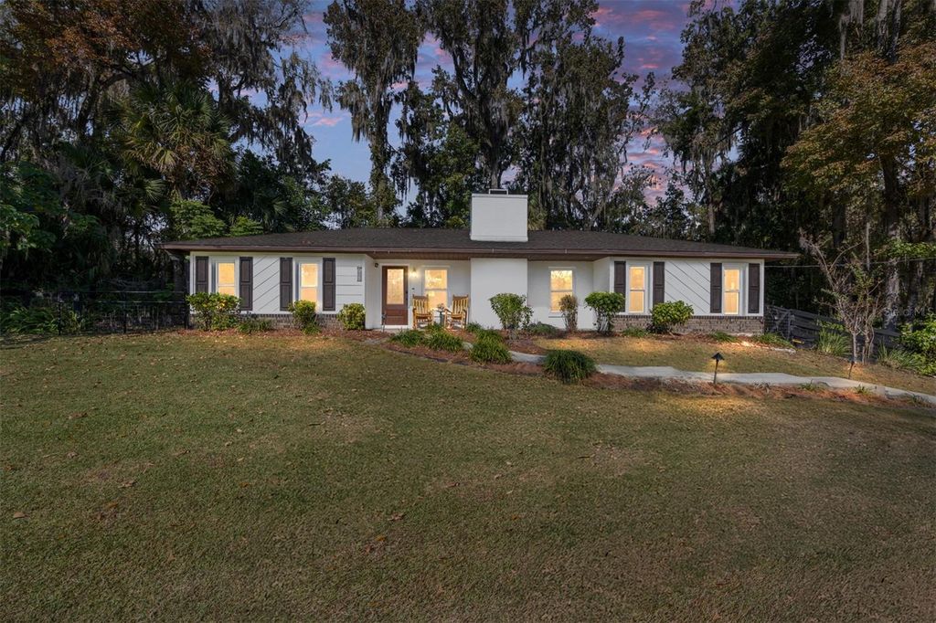 Photo of 541 SW 35th Street, Ocala, FL 34471 (MLS # OM713659)