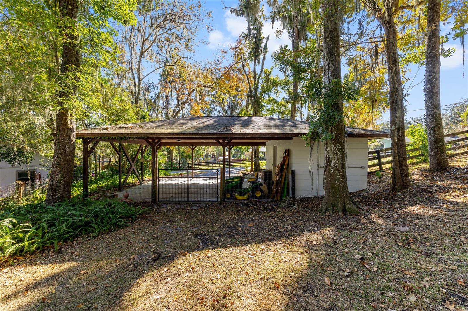 JAMES MCINTOSH SUB - Residential