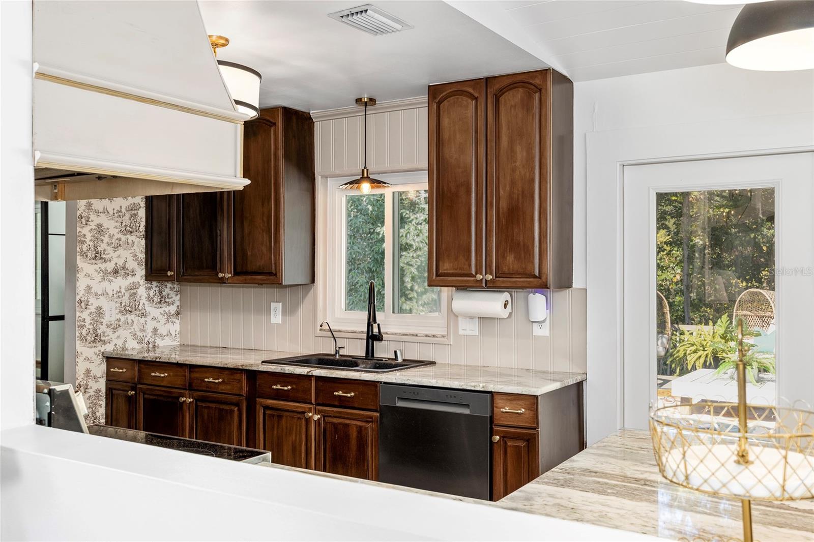 JAMES MCINTOSH SUB - Residential