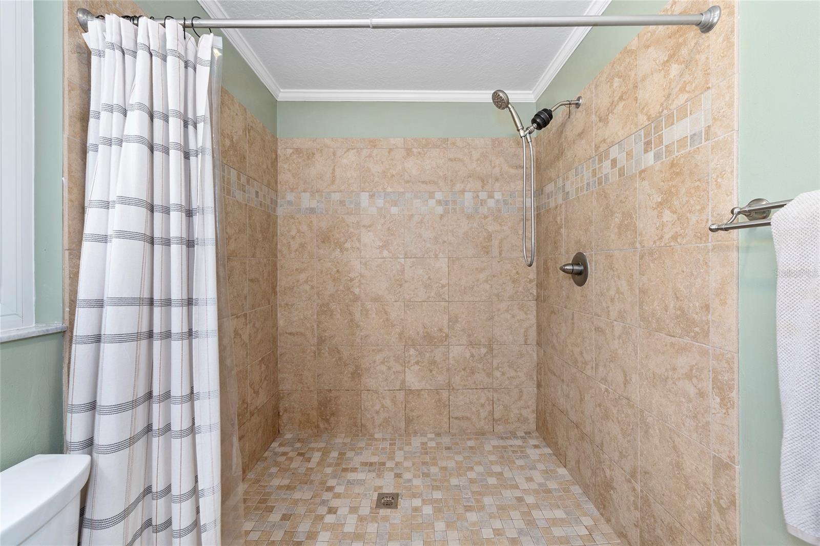 JAMES MCINTOSH SUB - Residential