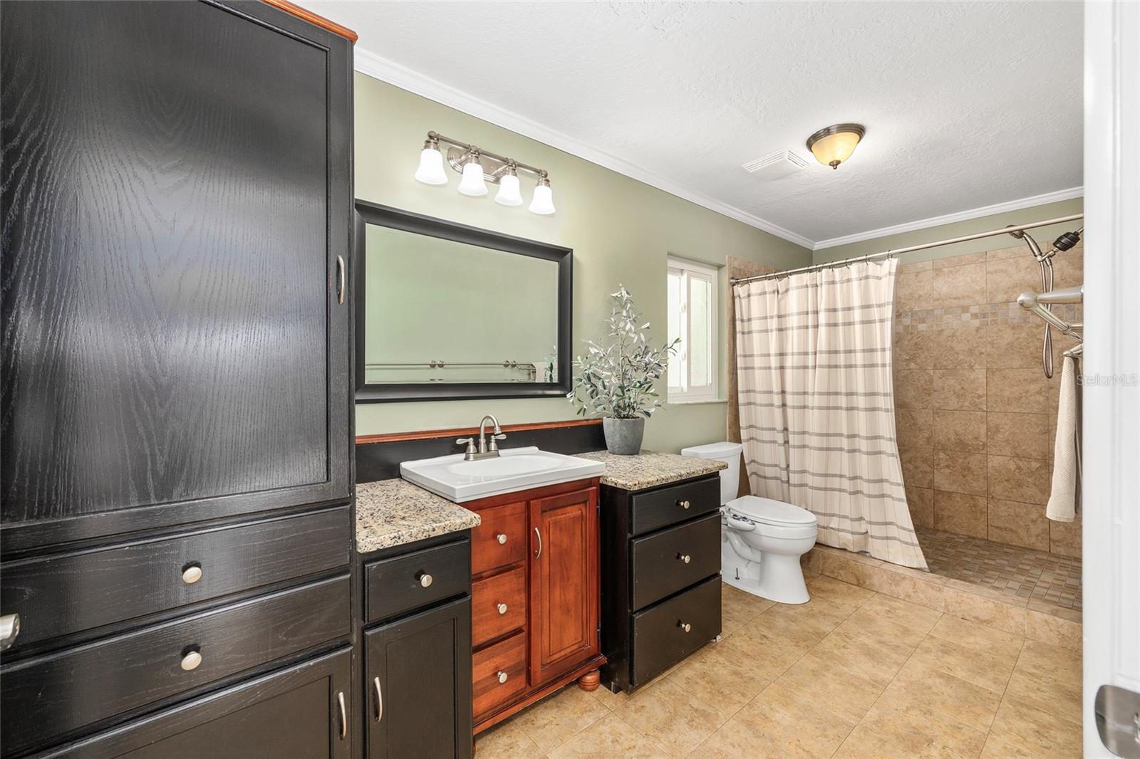 JAMES MCINTOSH SUB - Residential