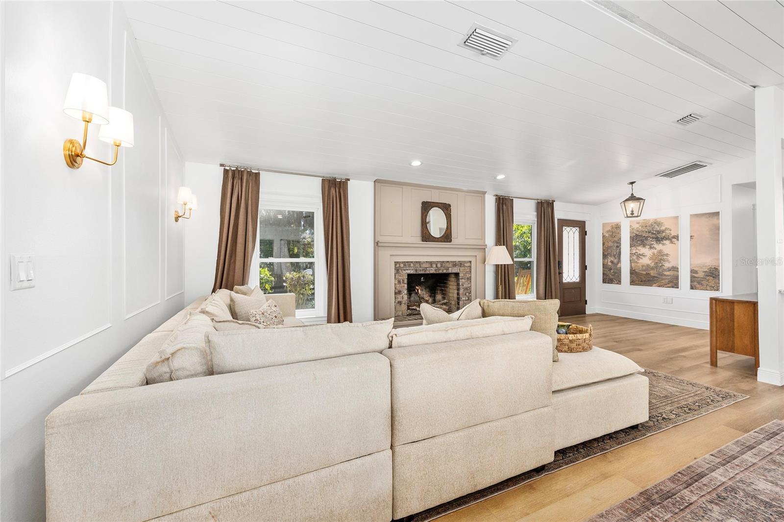 JAMES MCINTOSH SUB - Residential