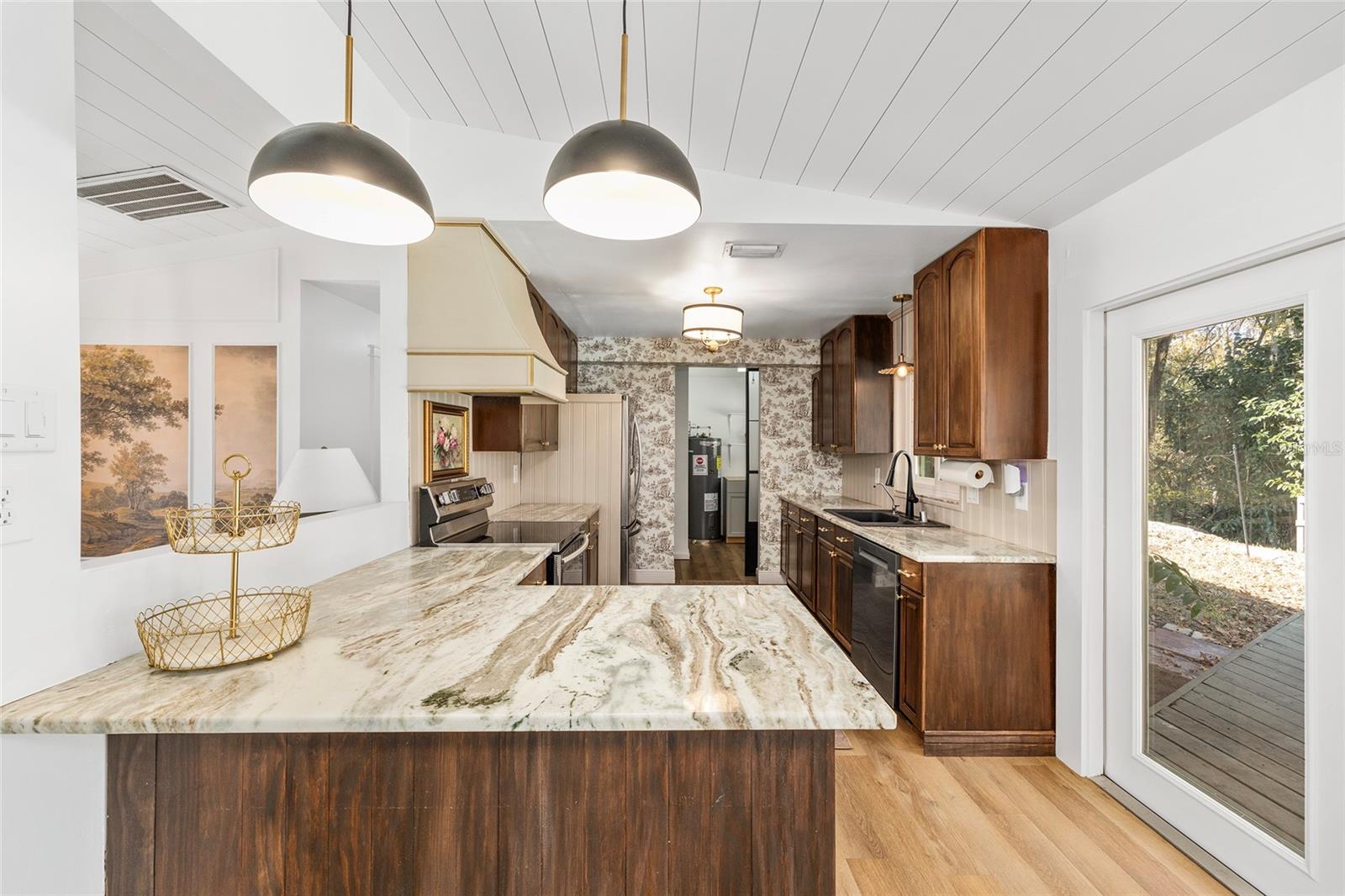 JAMES MCINTOSH SUB - Residential