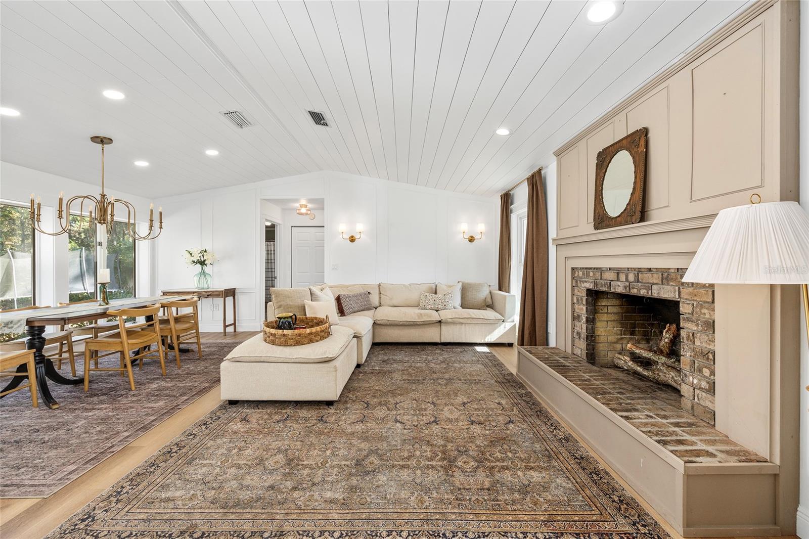 JAMES MCINTOSH SUB - Residential