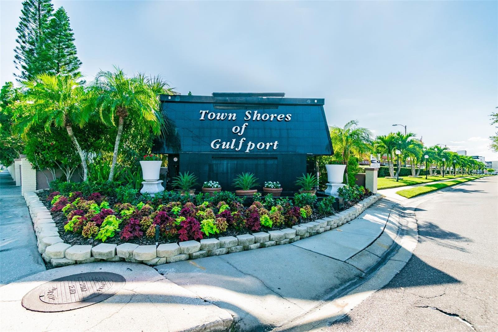 TOWN SHORES OF GULFPORT - Residential