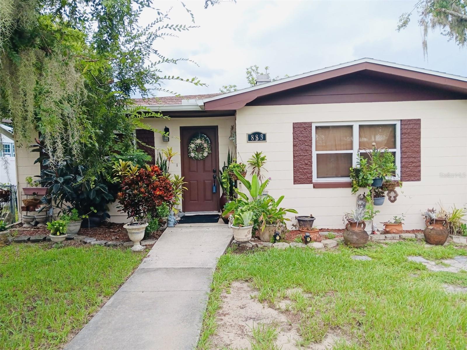 883 10TH STREET
