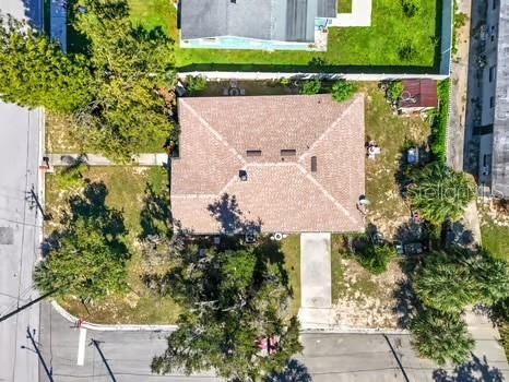 Casas a venda 3 - Jen Dantas 883 10TH STREET