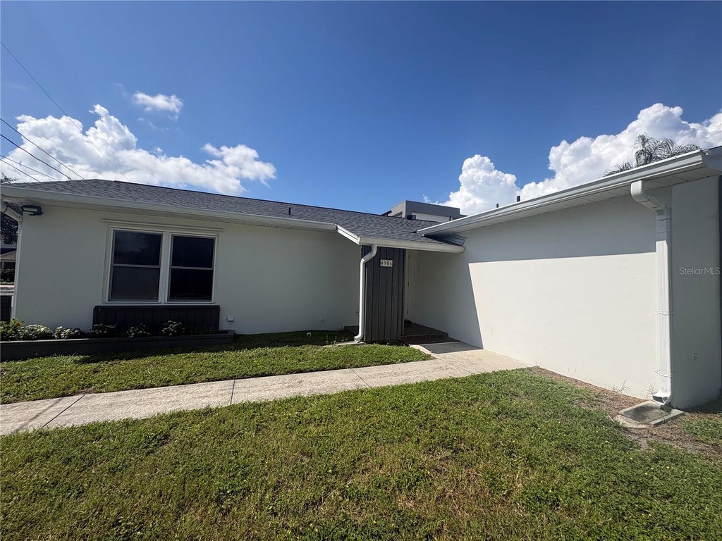 Photo of 4906 W San Rafael Street, Tampa, FL 33629 (MLS # TB8546864)