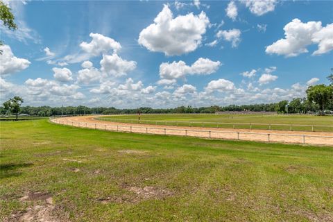 Tiny photo for 5450 NW 100th Street, Ocala, FL 34482 (MLS # OM725238)