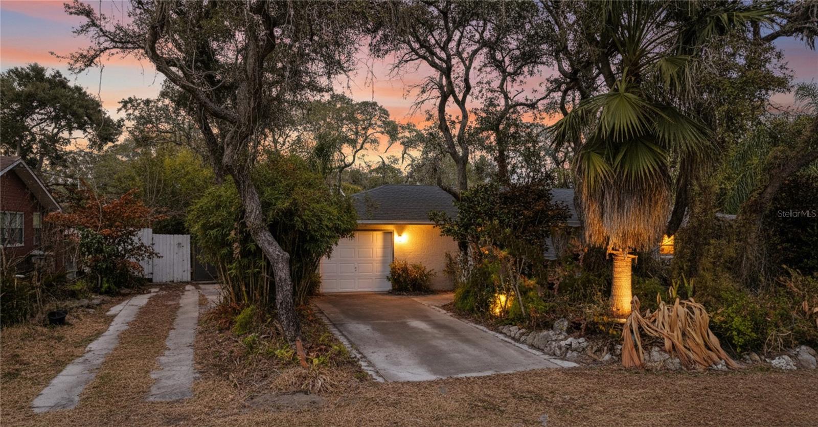 SUNSET PARK - Residential