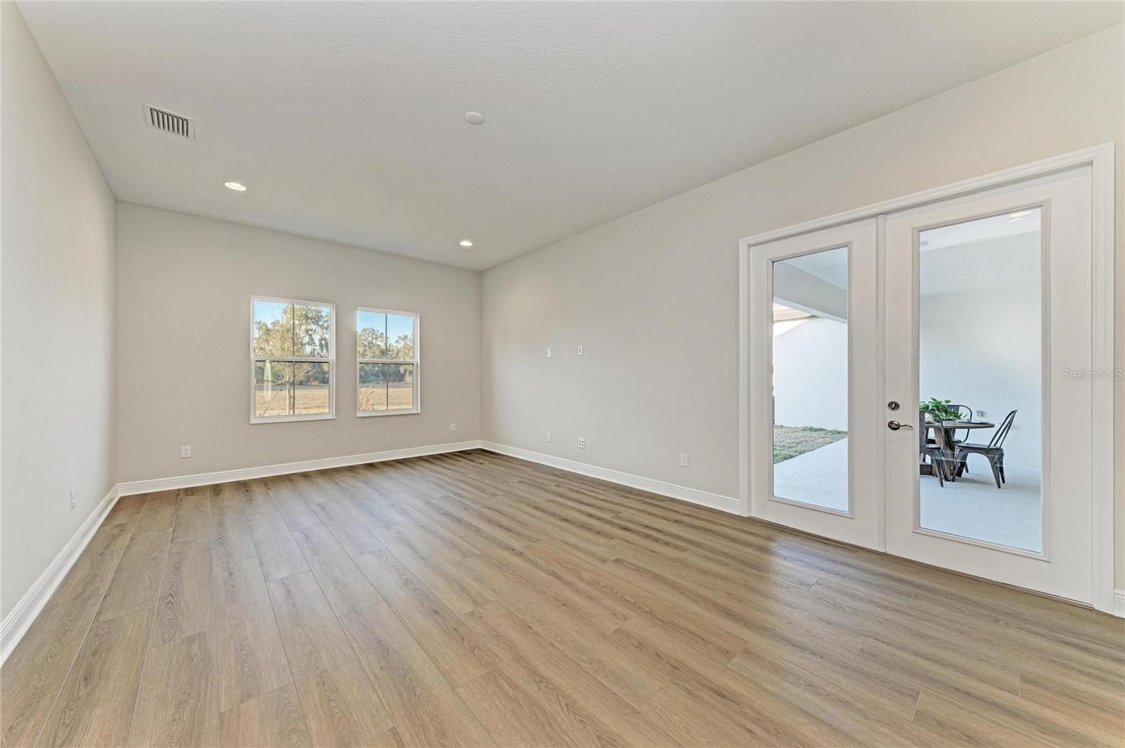 TRIPLE CREEK - Residential