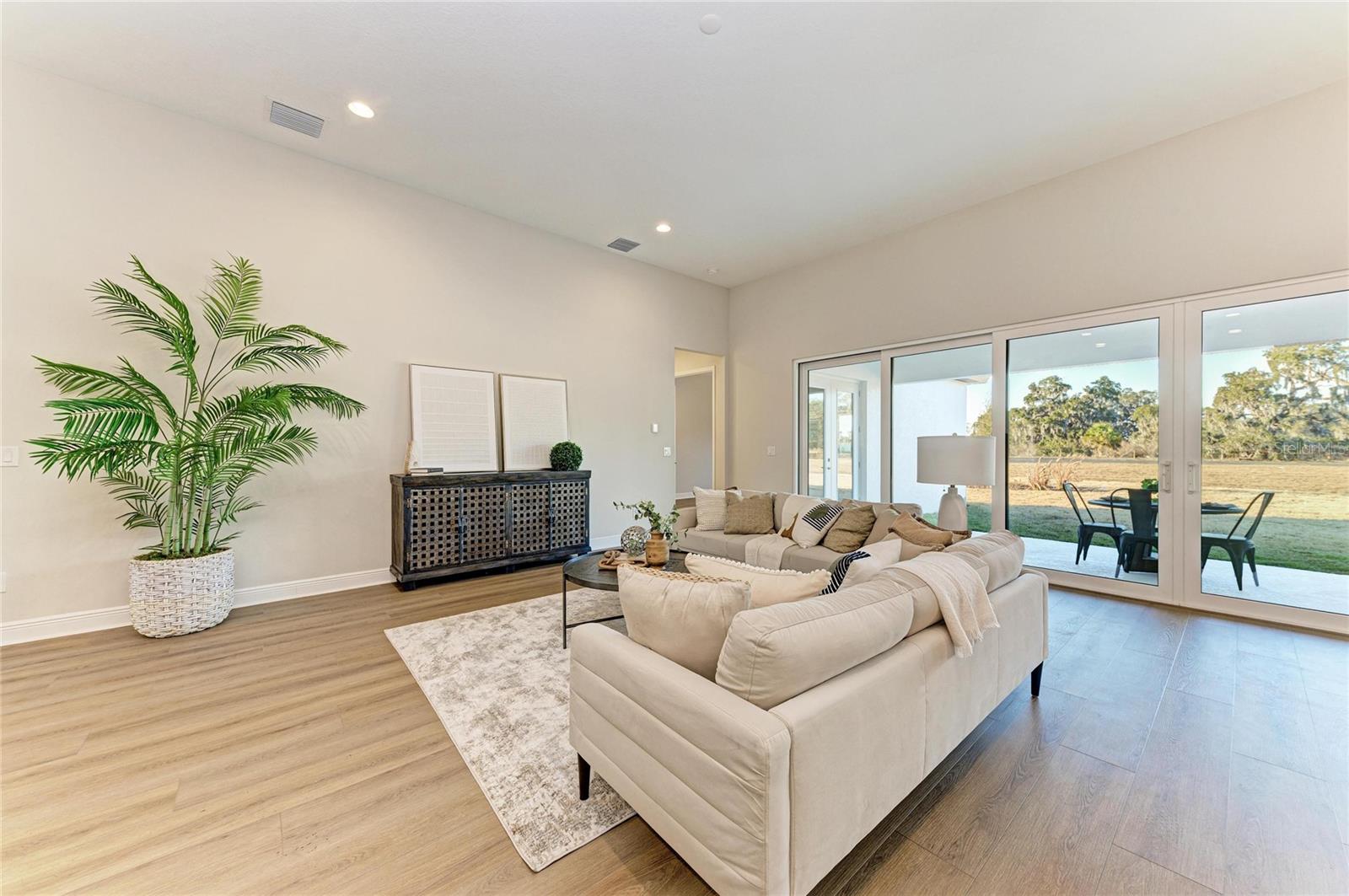 TRIPLE CREEK - Residential