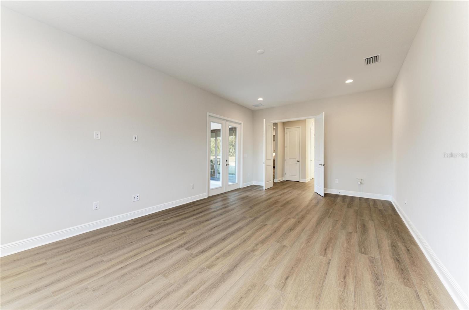 TRIPLE CREEK - Residential