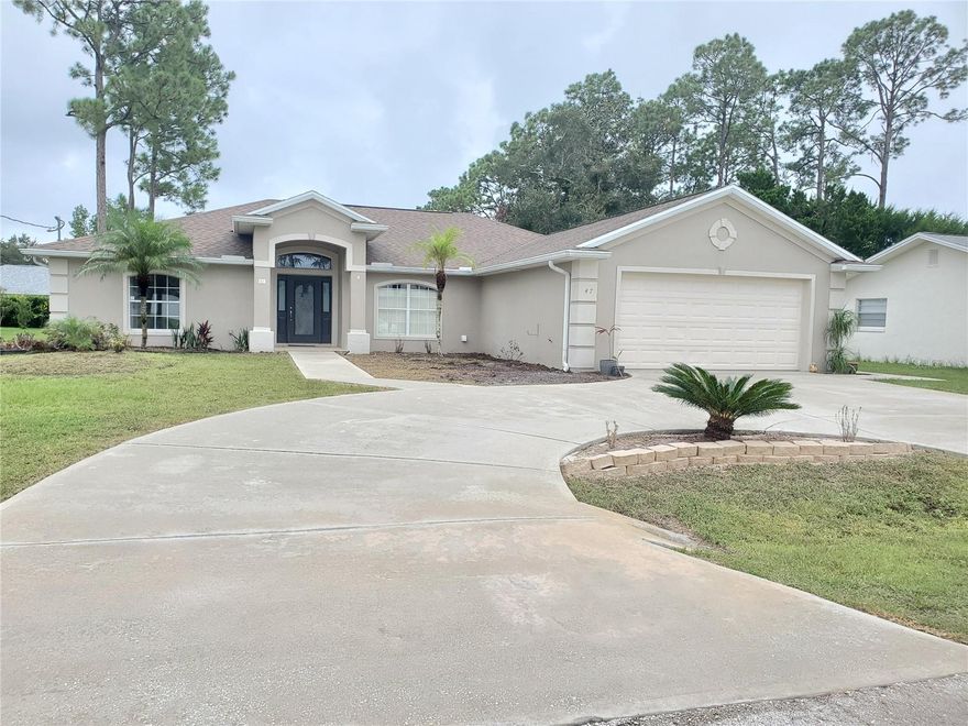 Beautiful Palm Harbor Home with Circular Driveway and wonderful interior features you will enjoy, hopefully for years to come. Owner would like a long term, Tenant, previous Tenant was there for 5 years. Home was just pressure washed 10/6/25, circular driveway too, painted inside also. So many special features in this home including Crown molding throughout, trey ceiling in master bedroom, garage has room built in one side giving you great storage area, extra bedroom or office/flex room. Kitchen features new microwave, wood cabinets, eat on counter in large breakfast nook area or just enjoy the space for serving area. Master bedroom has nice Walkin closet, large garden tub & separate shower, plus double vanity and linen closet. Florida room has cooking space with space for refrigerator, sink and a nice extra room for everyone to enjoy. The square footage does not include the extra room in garage which is air conditioned. Partially Fenced backyard offers privacy rear & right side rear. This is also a split bedroom floodplain making this a must-see home. Check it out today.