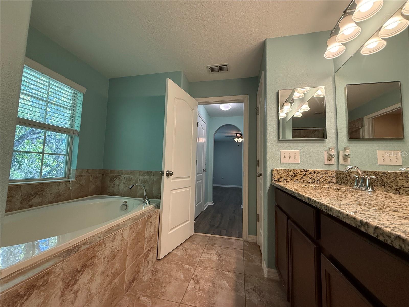 GRAND HAMPTON - Residential Lease