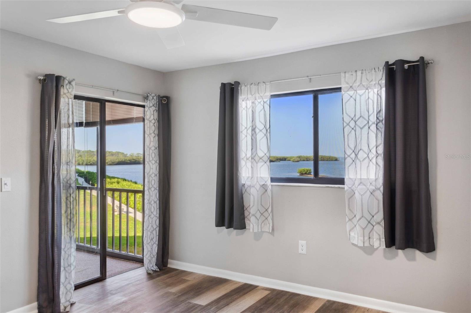 SAND PEBBLE POINTE CONDO 01 AMD 02 - Residential