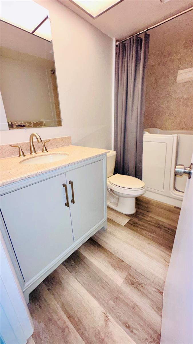 SAND PEBBLE POINTE CONDO 01 AMD 02 - Residential