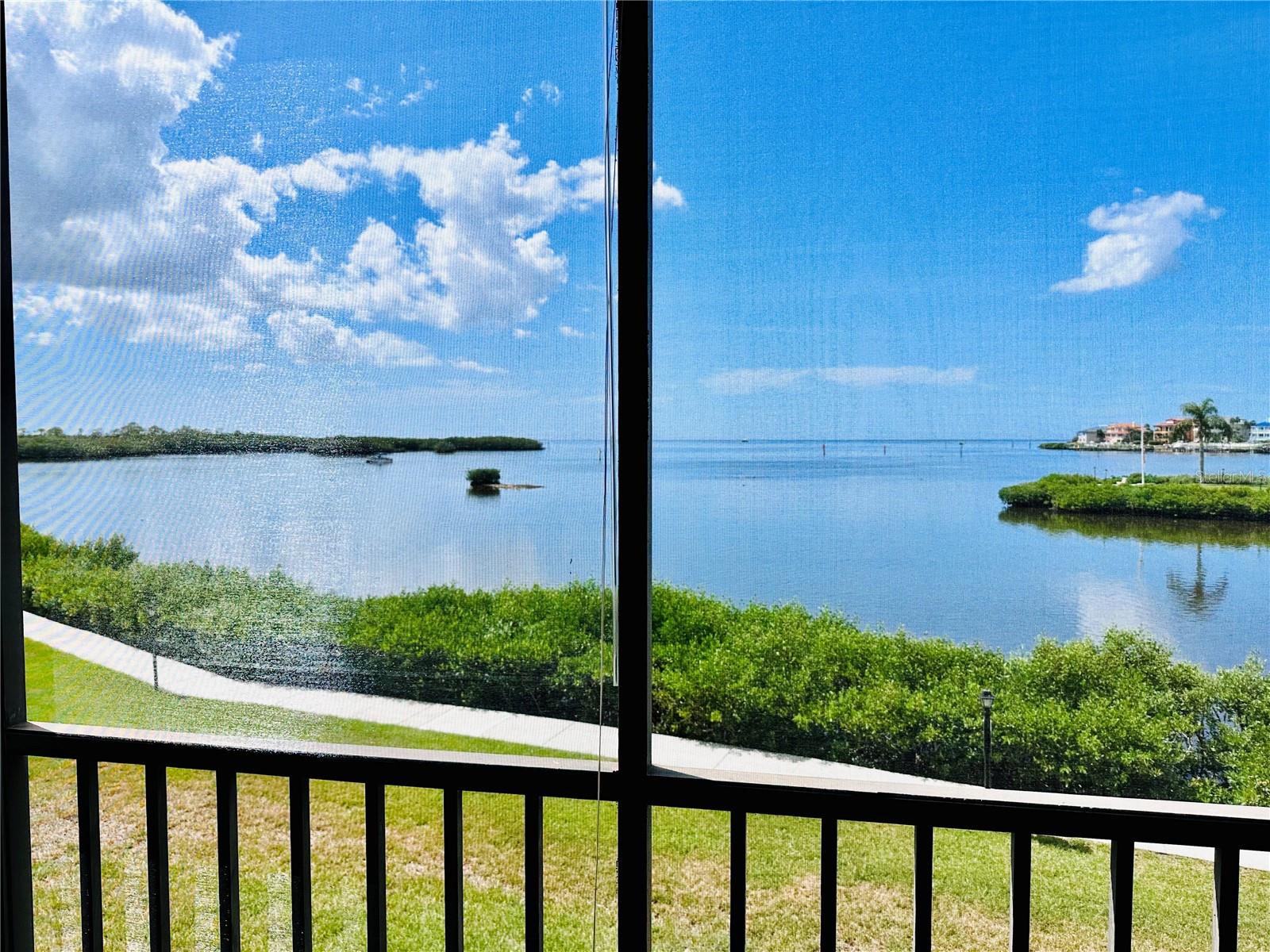 SAND PEBBLE POINTE CONDO 01 AMD 02 - Residential