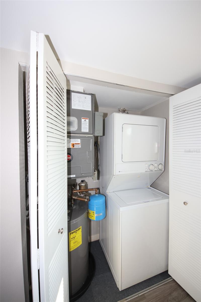 SAND PEBBLE POINTE CONDO 01 AMD 02 - Residential