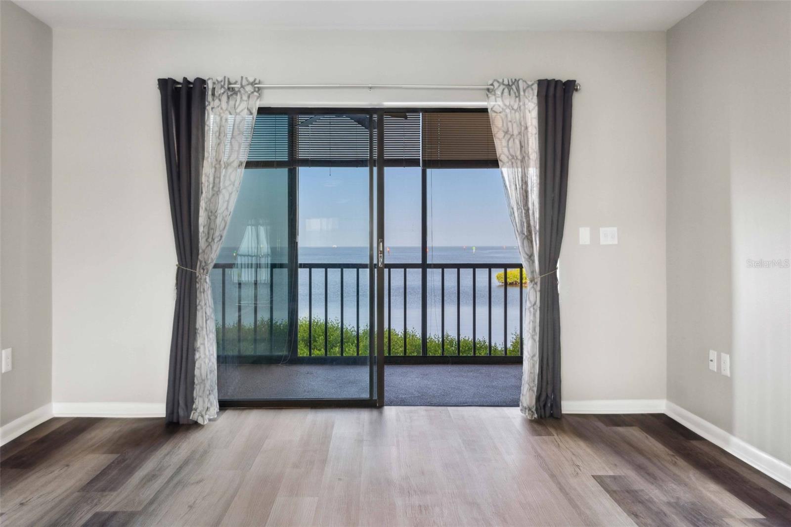 SAND PEBBLE POINTE CONDO 01 AMD 02 - Residential