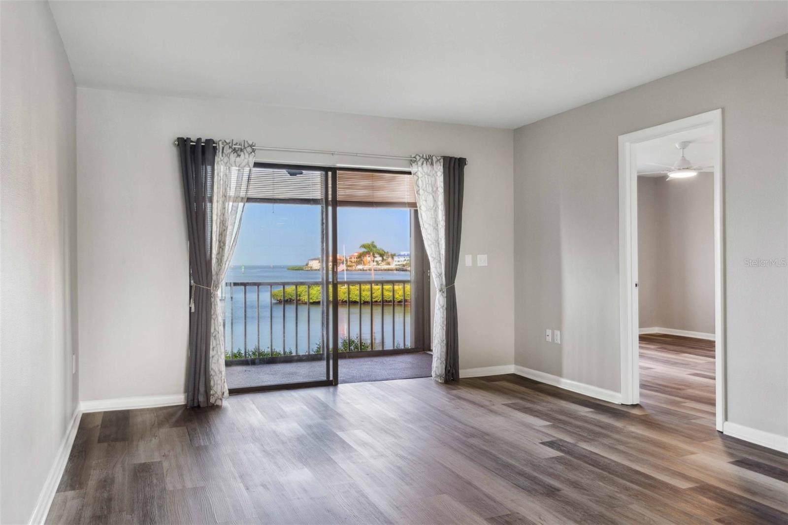 SAND PEBBLE POINTE CONDO 01 AMD 02 - Residential