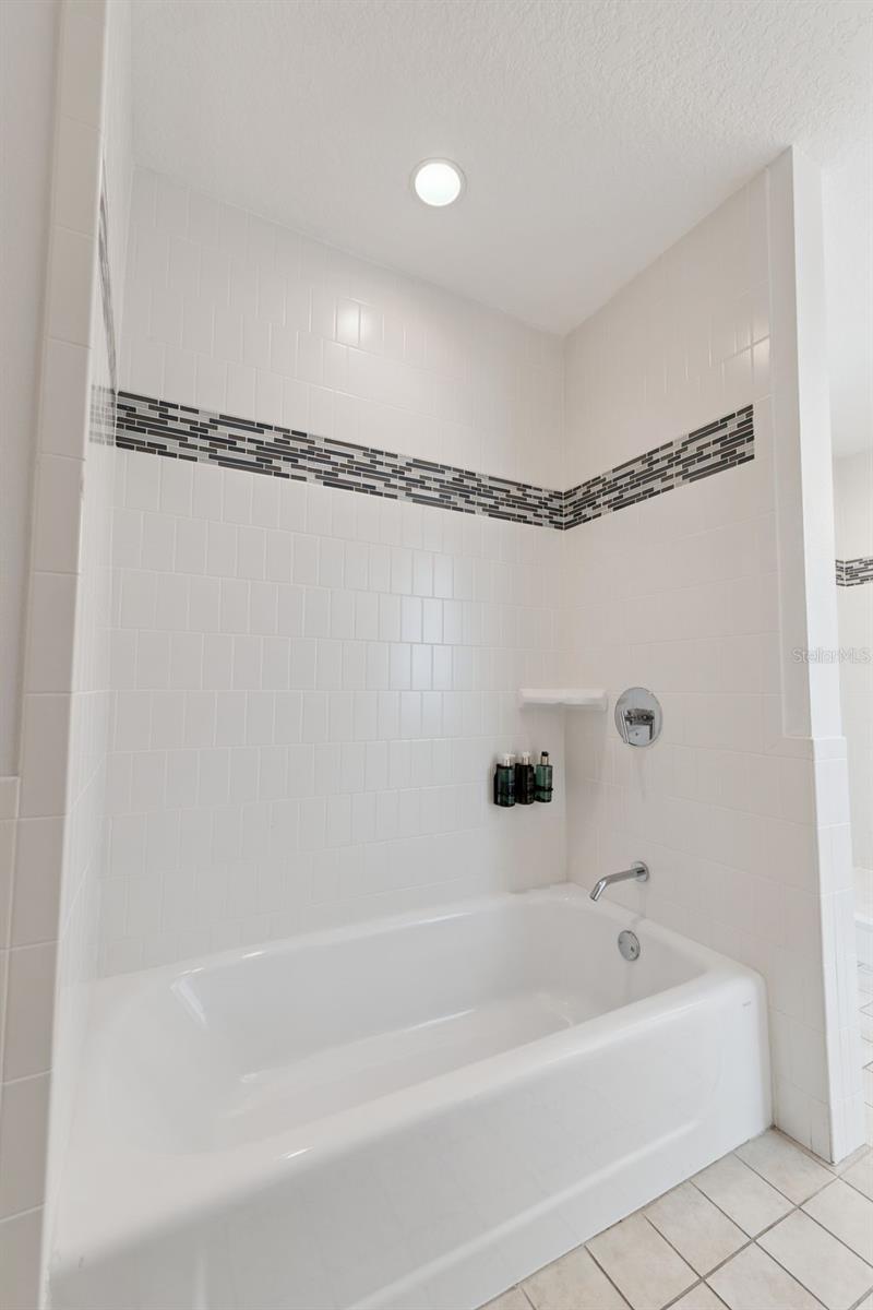 MONA LISA AT CELEBRATION, MELIA ORLANDO - Residential