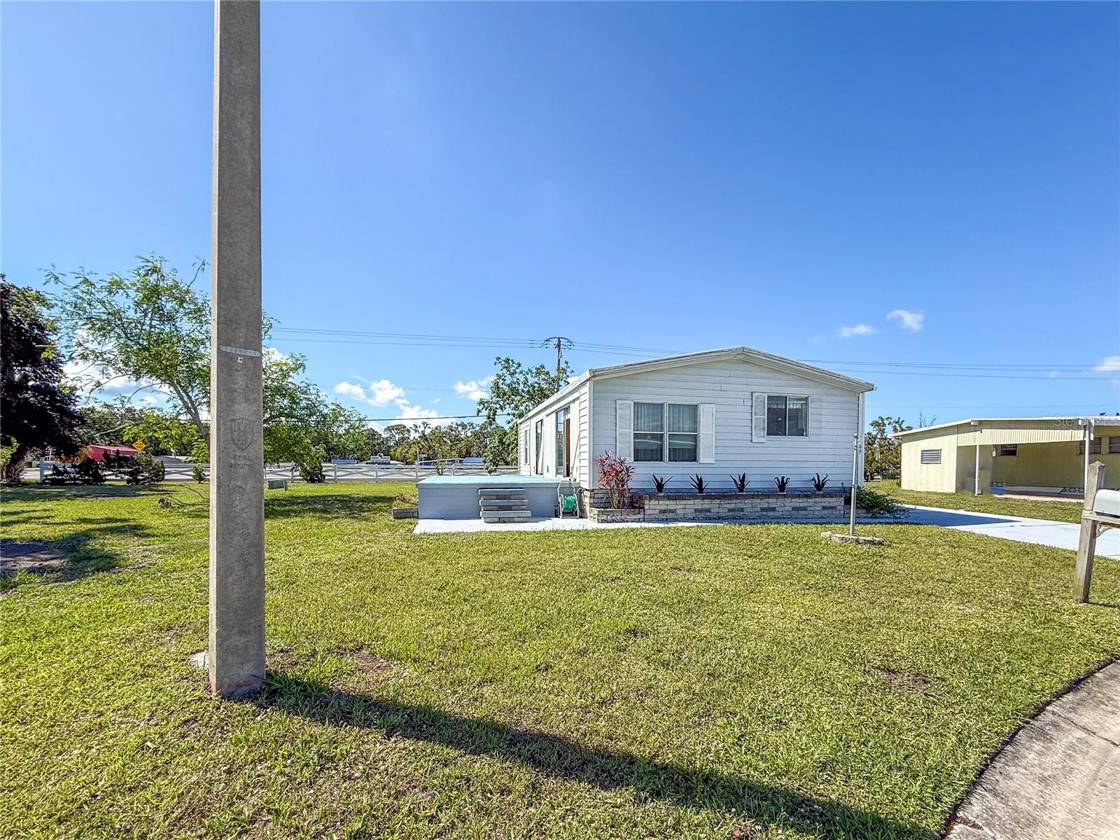 4609 10TH STREET COURT E