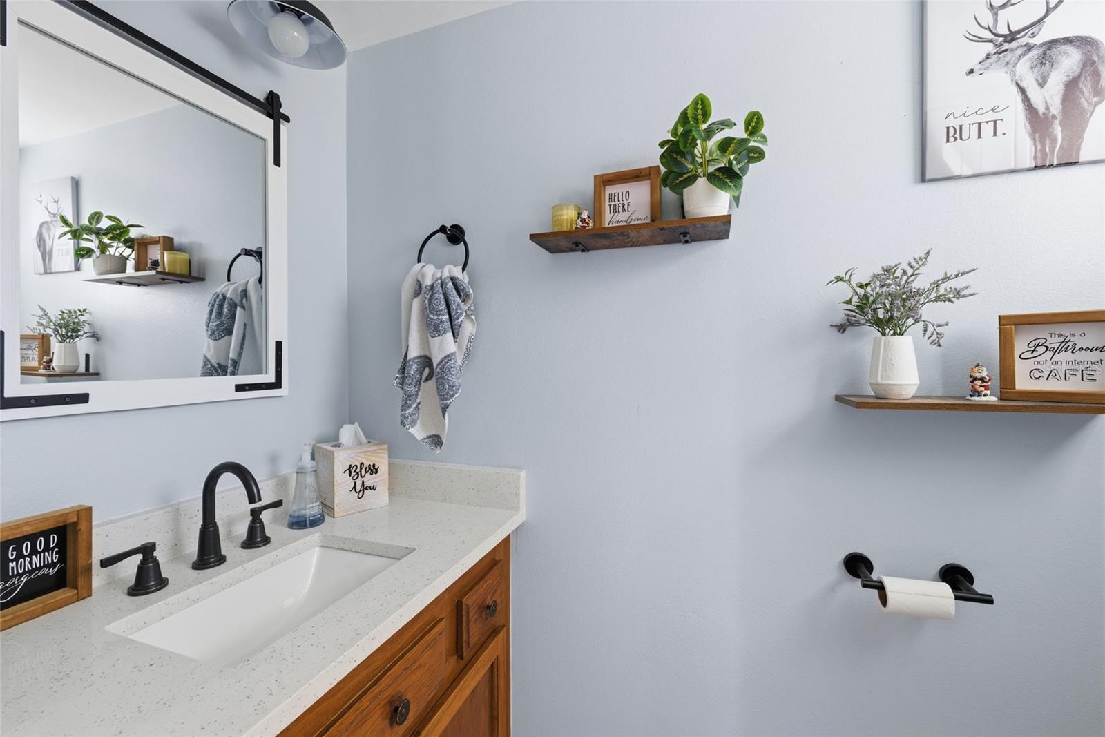 EAST LAKE WOODLANDS WOODS LANDING TWNHMS - Residential