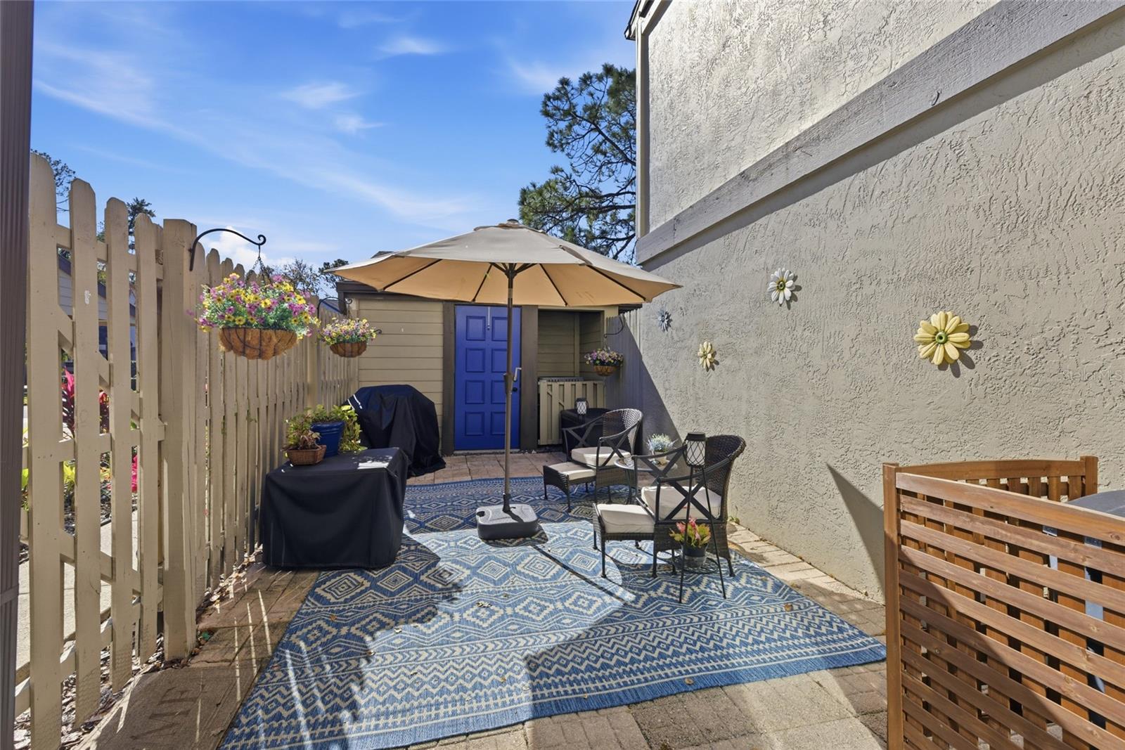 EAST LAKE WOODLANDS WOODS LANDING TWNHMS - Residential