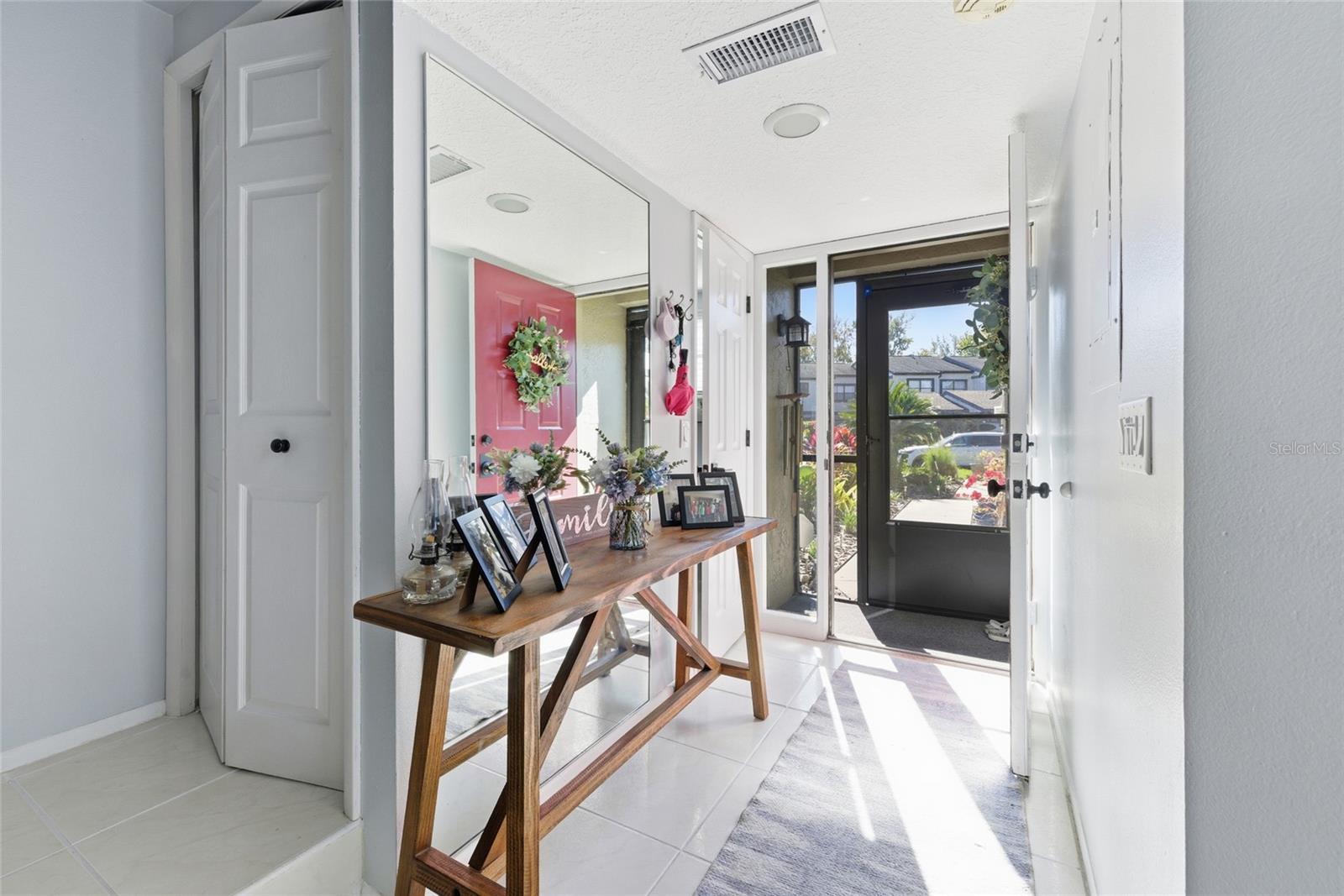 EAST LAKE WOODLANDS WOODS LANDING TWNHMS - Residential