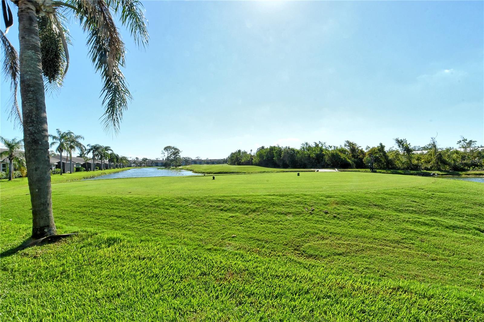 HERITAGE OAKS GOLF & COUNTRY CLUB - Residential