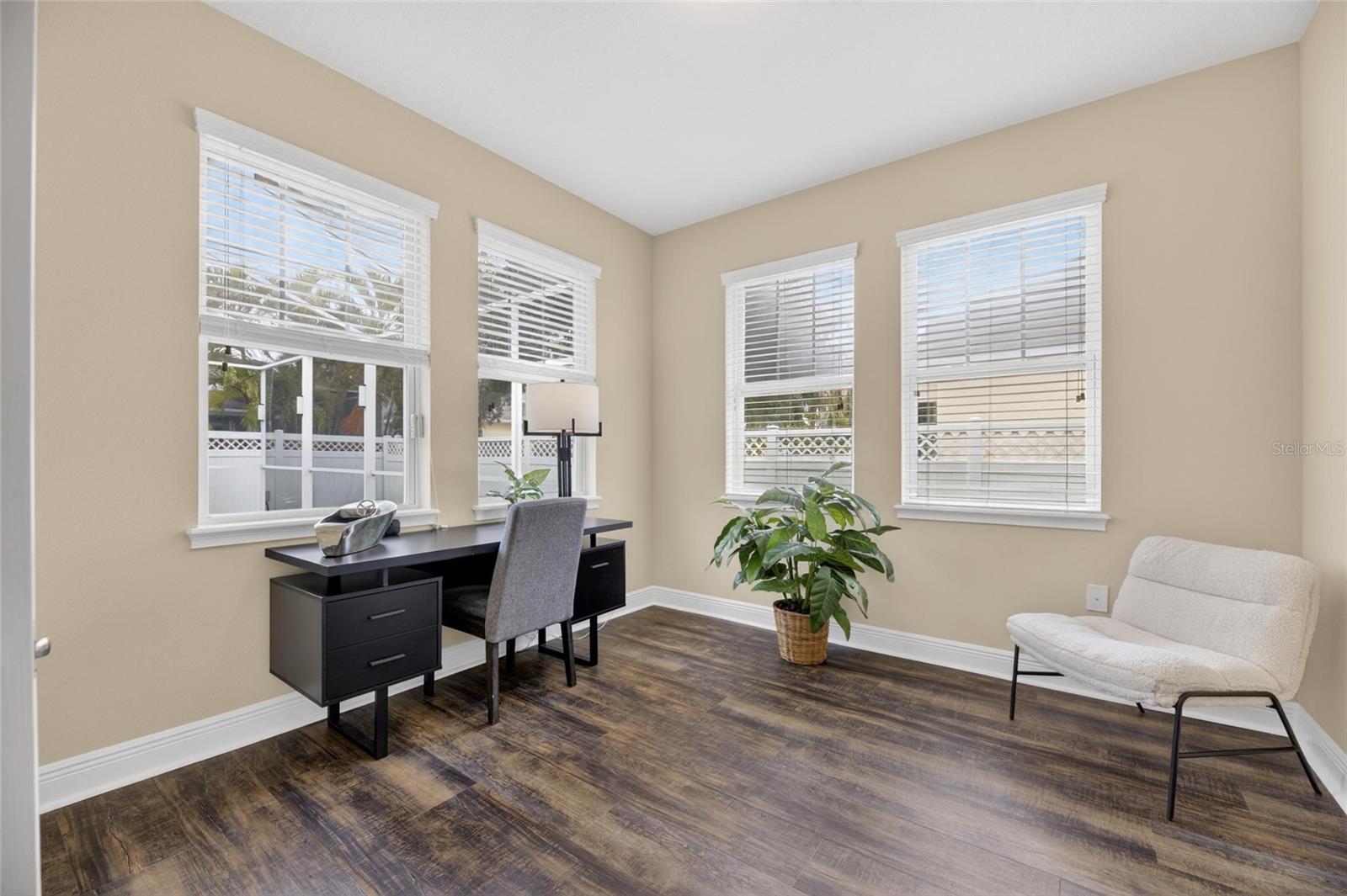 MIRABAY PH 3A-1 - Residential