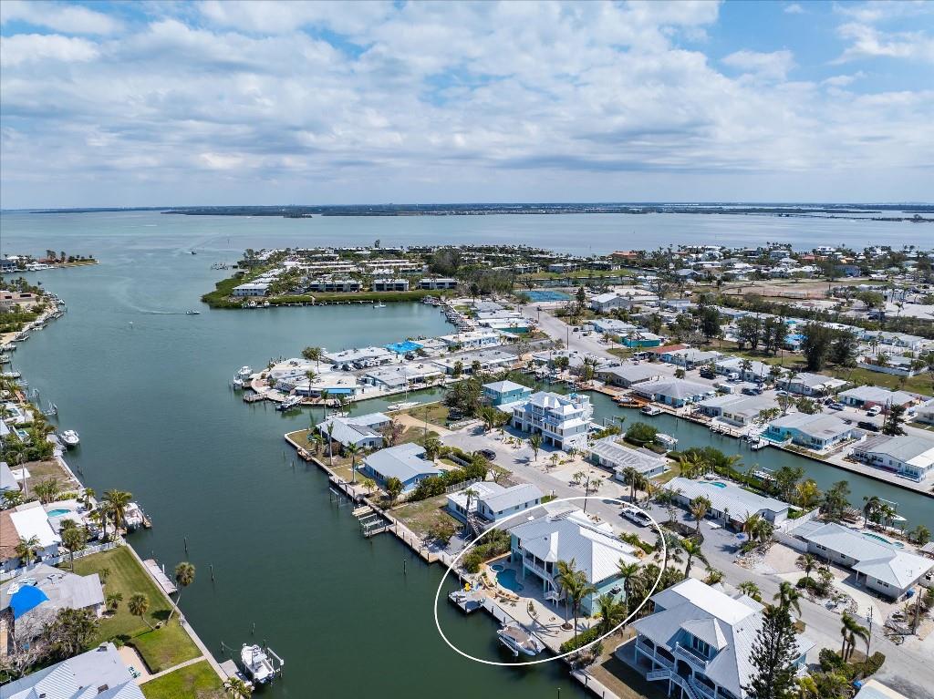 HOLMES BEACH 17TH UNIT - Residential