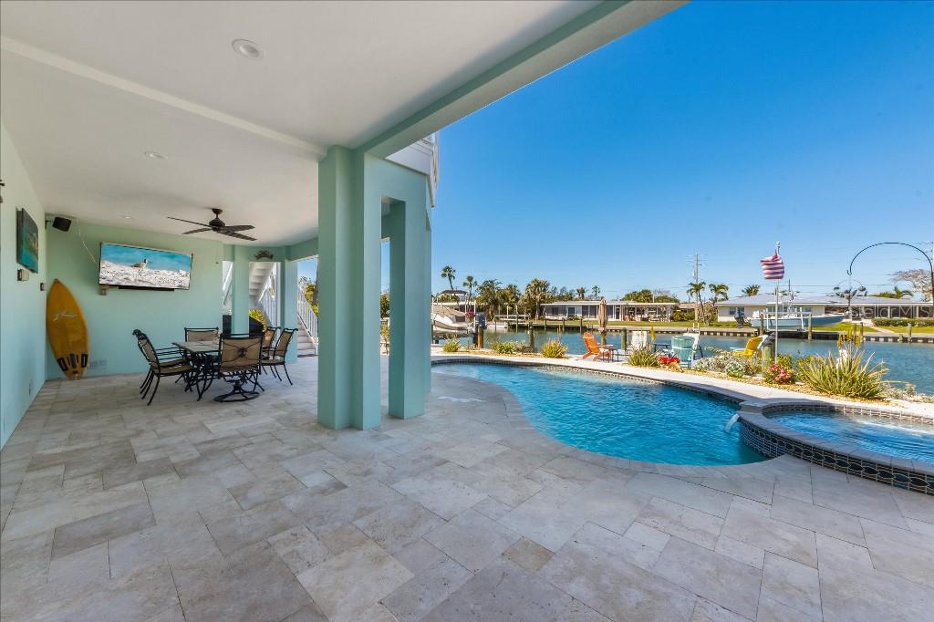 HOLMES BEACH 17TH UNIT - Residential