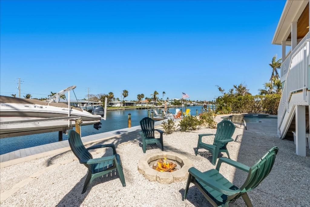 HOLMES BEACH 17TH UNIT - Residential