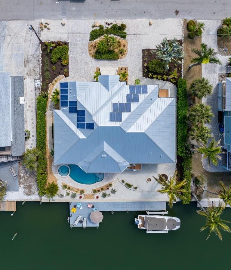 HOLMES BEACH 17TH UNIT - Residential