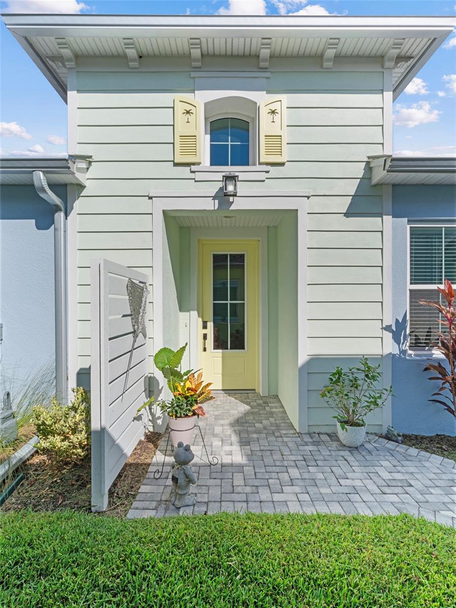 832 MARGARITAVILLE AVENUE