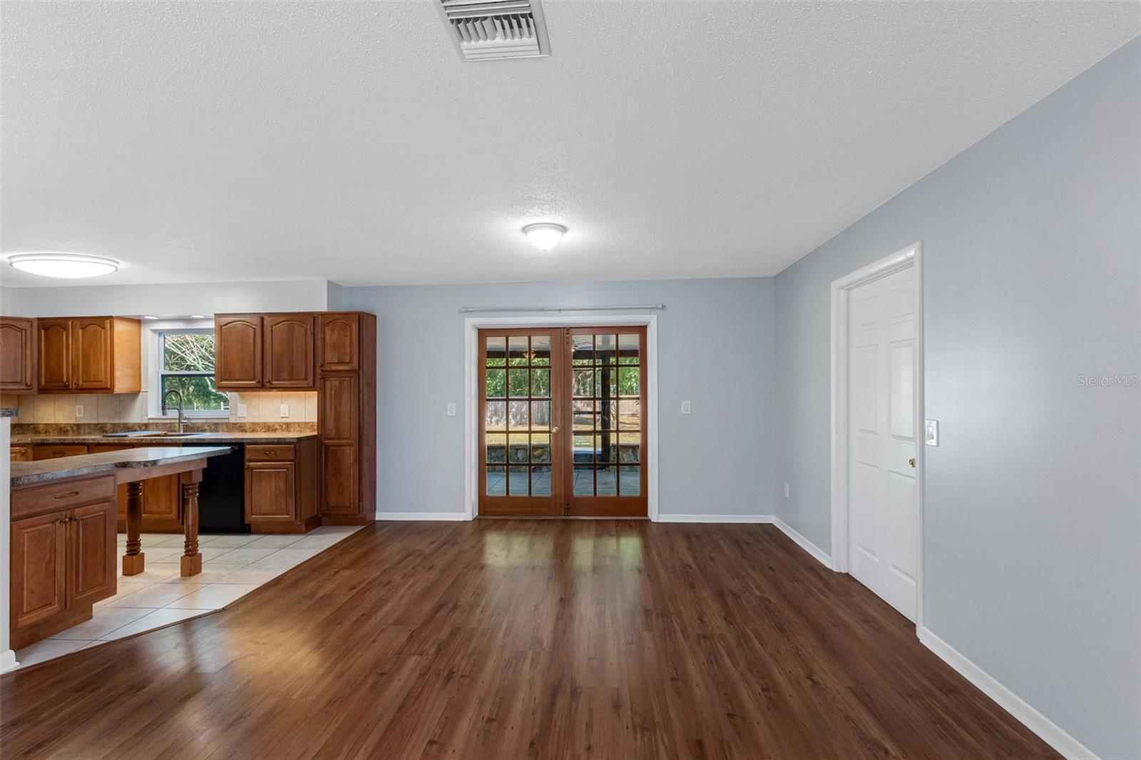 BEVERLY MANOR ESTATES - Residential