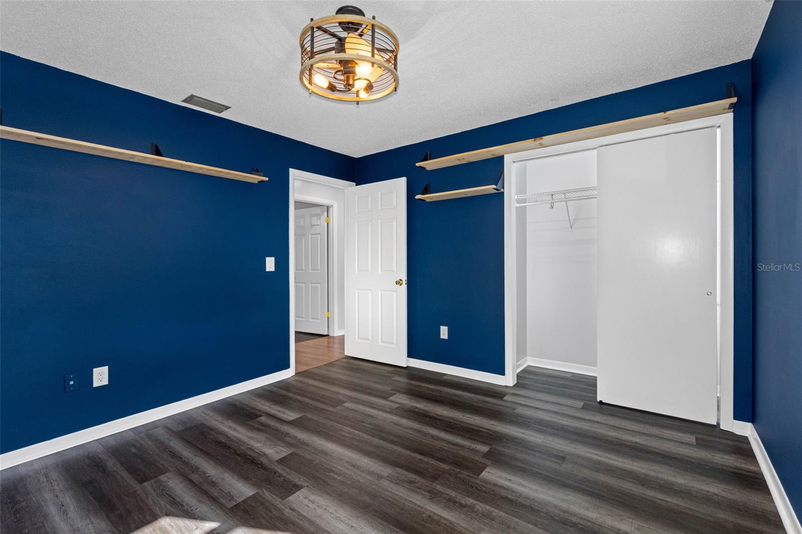 BEVERLY MANOR ESTATES - Residential