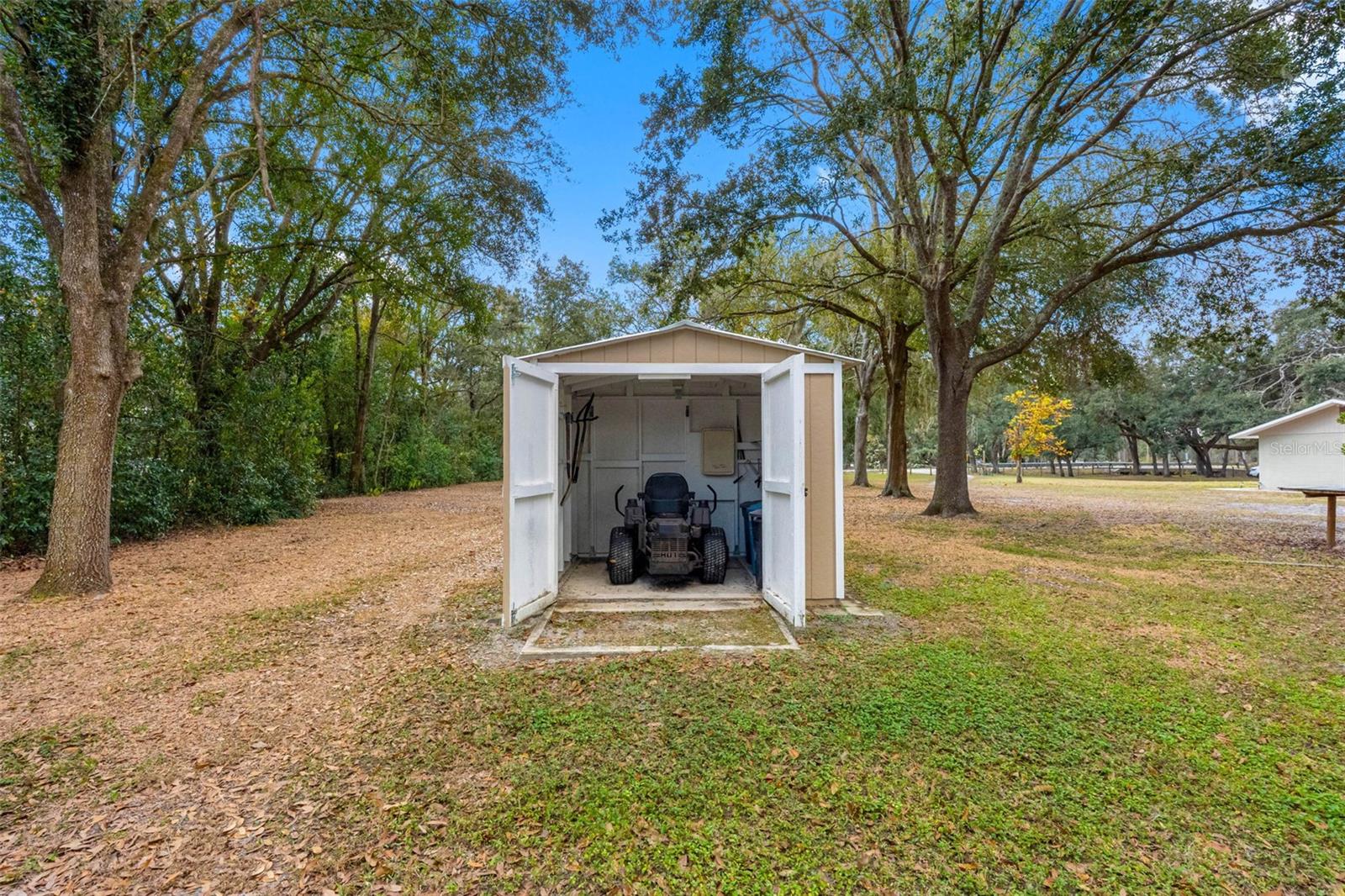 BEVERLY MANOR ESTATES - Residential