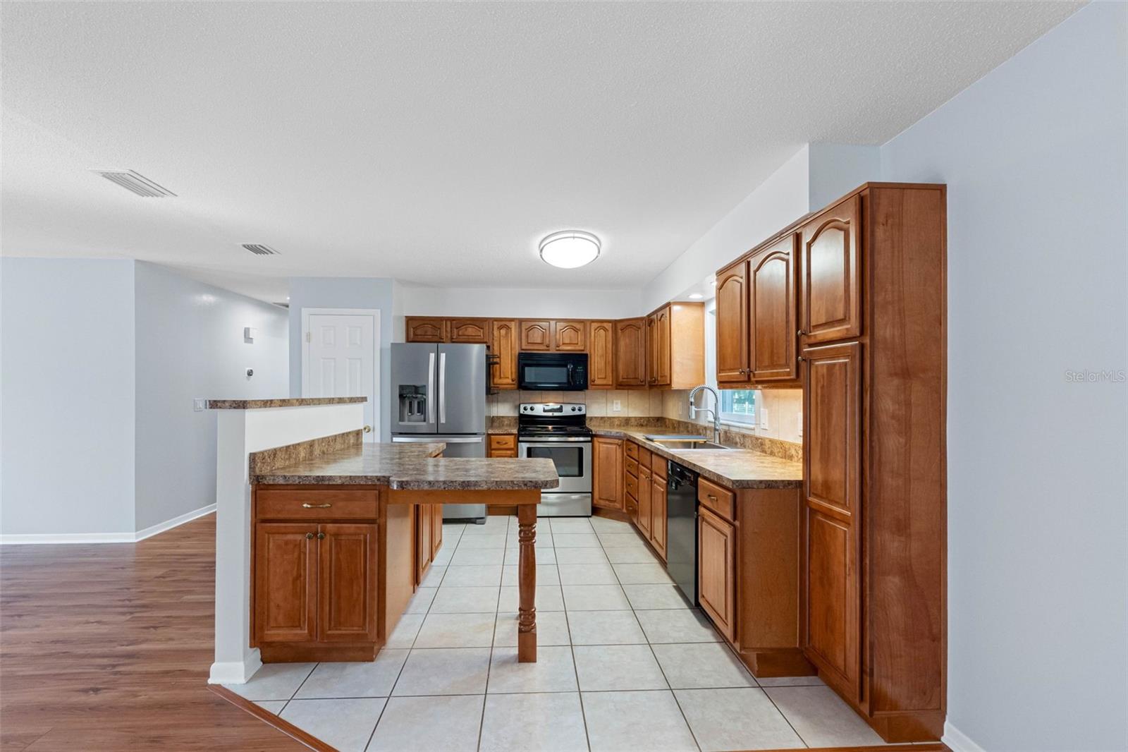 BEVERLY MANOR ESTATES - Residential