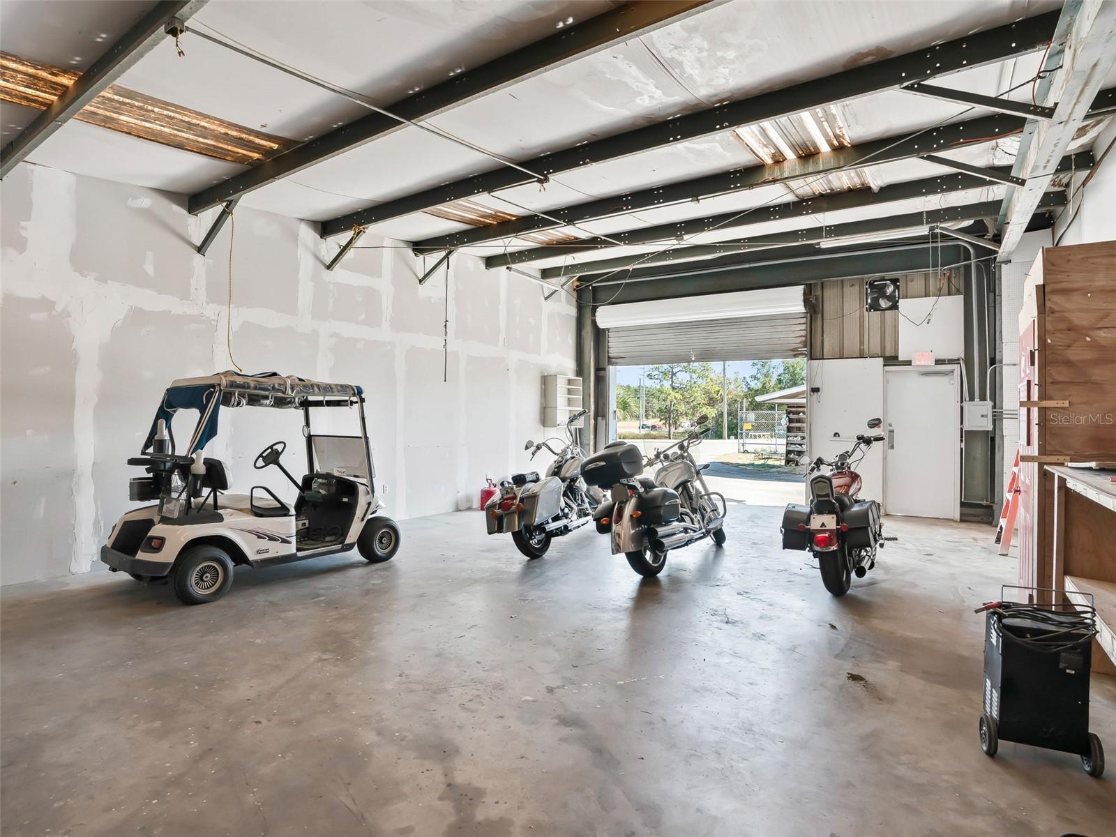 SILVER SPGS SHORES UN 29 - Commercial Sale