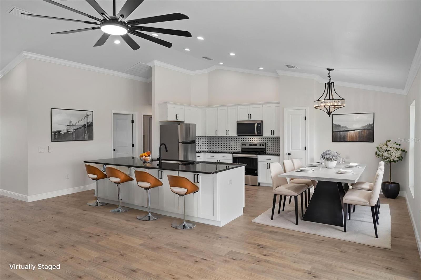 ROYAL HIGHLANDS - Residential