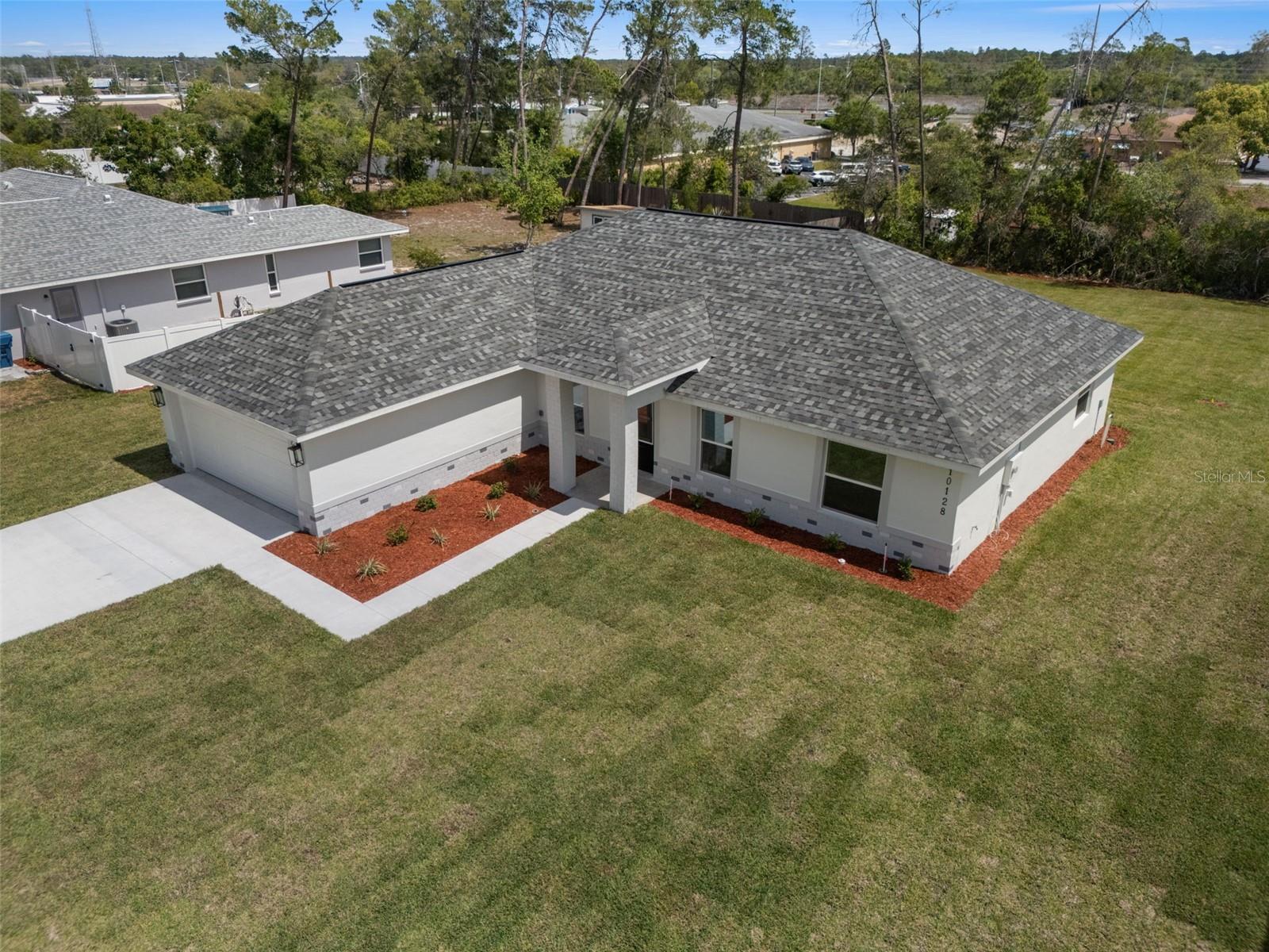 ROYAL HIGHLANDS - Residential