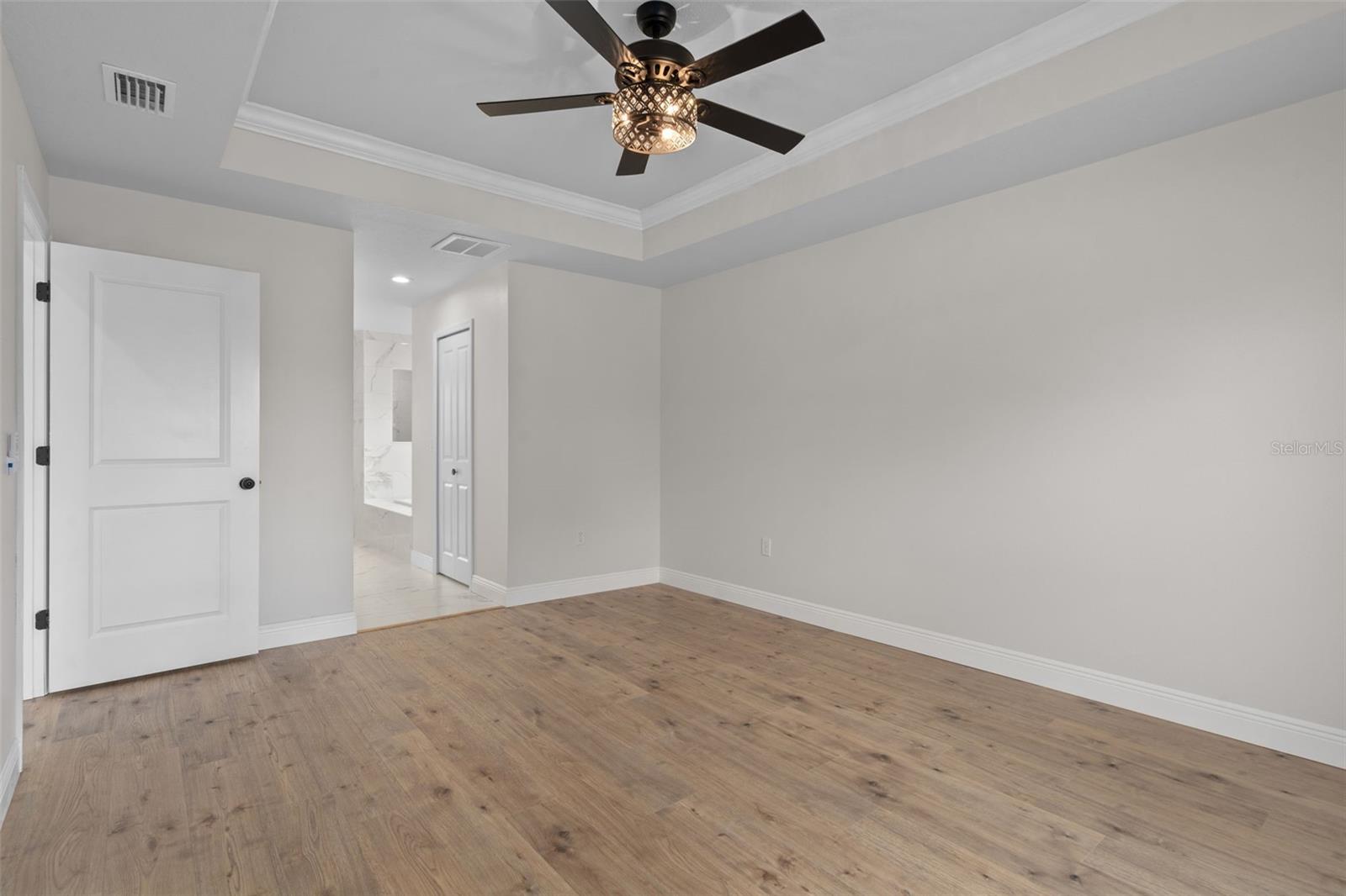 ROYAL HIGHLANDS - Residential