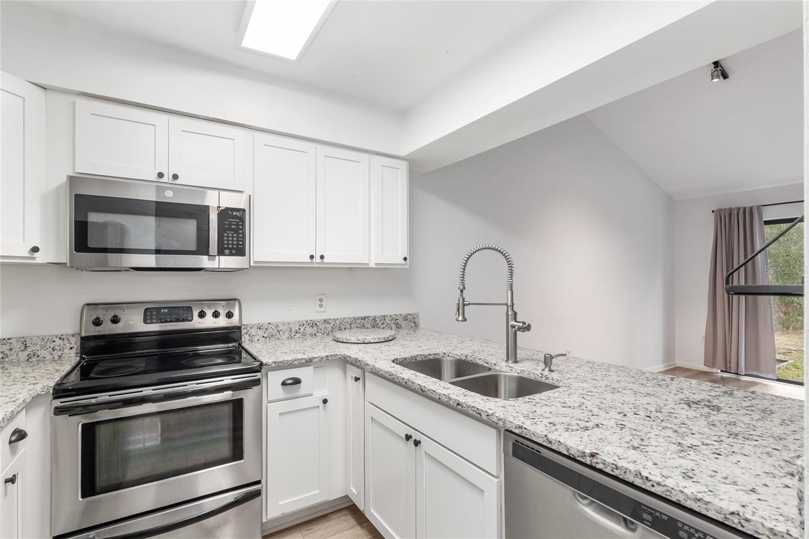 MARCHWOOD - Residential