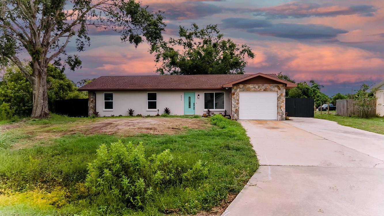 Gorgeous 3-Bedroom, 2-Bath, 1-Car Garage Home in Elwood Park, Bradenton!
Completely remodeled, this home features NEW ROOF, NEW IMPACT WINDOWS, NEW AC UNIT, NEW SEPTIC TANK, and much more. The modern, open-concept kitchen boasts NEW CABINETS, NEW QUARTZ COUNTERTOPS, and NEW STAINLESS STEEL APPLIANCES. NEW CERAMIC FLOOR TILE flows throughout the home, with NEW VINYL in the bedrooms.
Both bathrooms have been NEWLY REMODELED with contemporary finishes, and NEW LIGHT FIXTURES brighten every room.
Additional highlights include a spacious laundry room and a fenced backyard, ideal for families and pets.
Nestled in a community with NO DEED RESTRICTIONS, NO CDD, NO HOA, this home offers privacy and flexibility.
Located in a prime spot with easy access to shopping, restaurants, beaches, parks, and more!
Don’t miss out on this beautifully updated property – schedule your showing today!