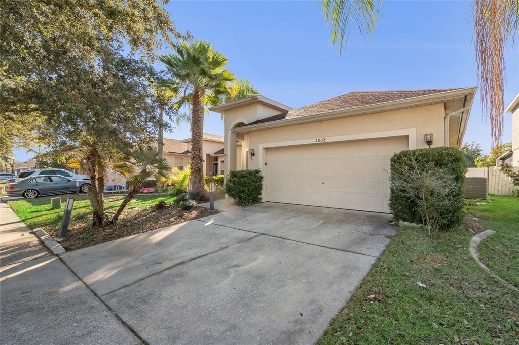 Photo of 5008 Olde Kerry Drive, Orlando, FL 32837 (MLS # C7519161)