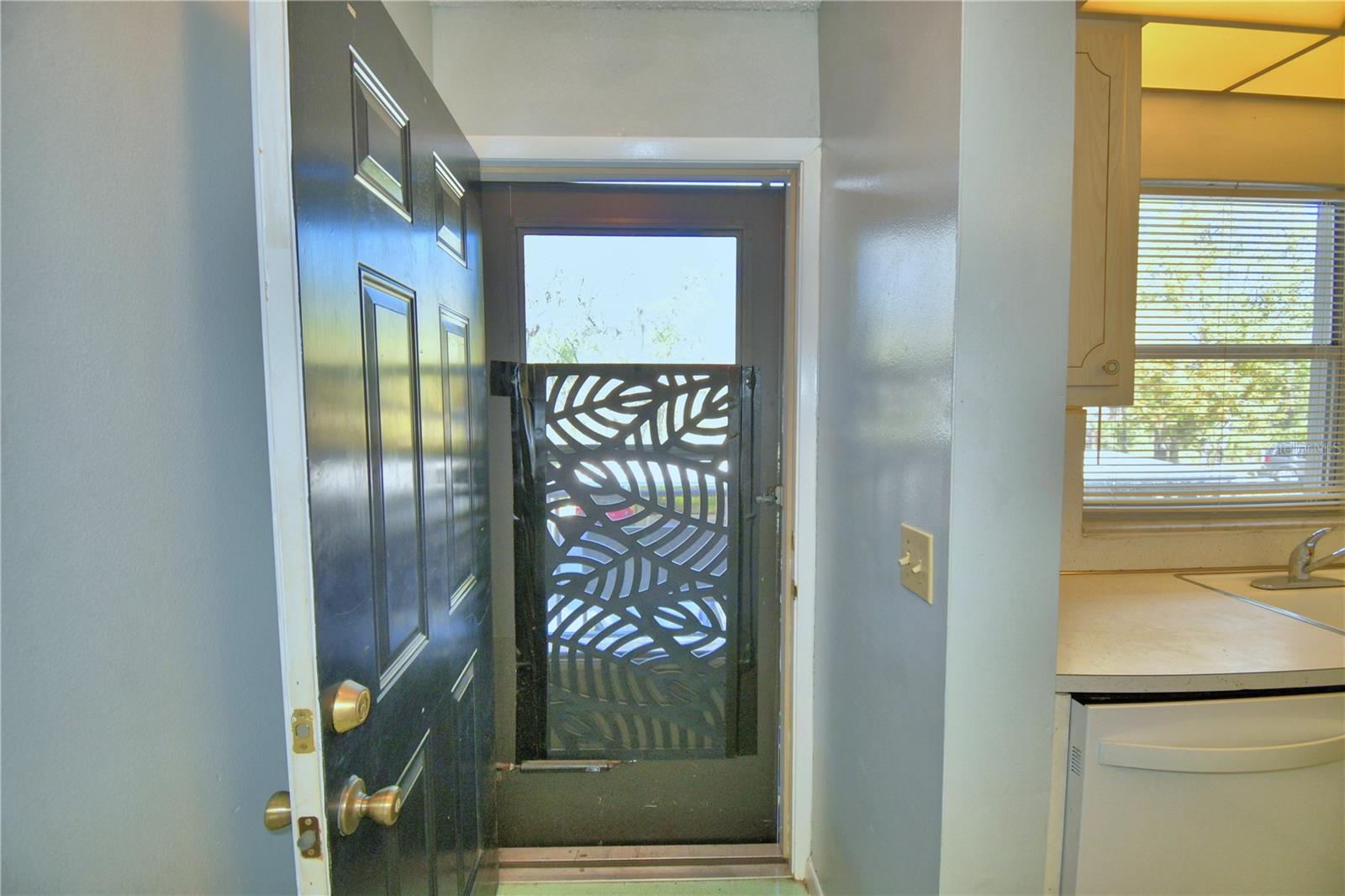 200 EL CAMINO DRIVE 203