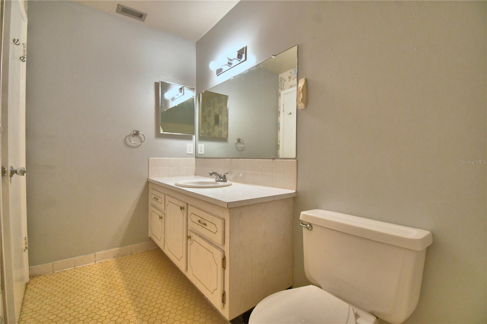 ORCHID SPGS VILL 200 CONDO - Residential